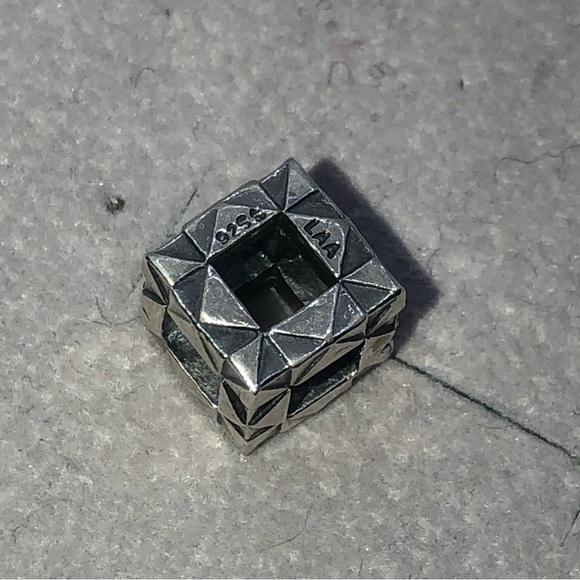 TROLLBEADS Sterling Silver Origami 3D Square Charm Retired 925 LAA - Picture 2 of 2